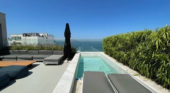 Cobertura triplex no Leblon, 700 m² e quatro vagas