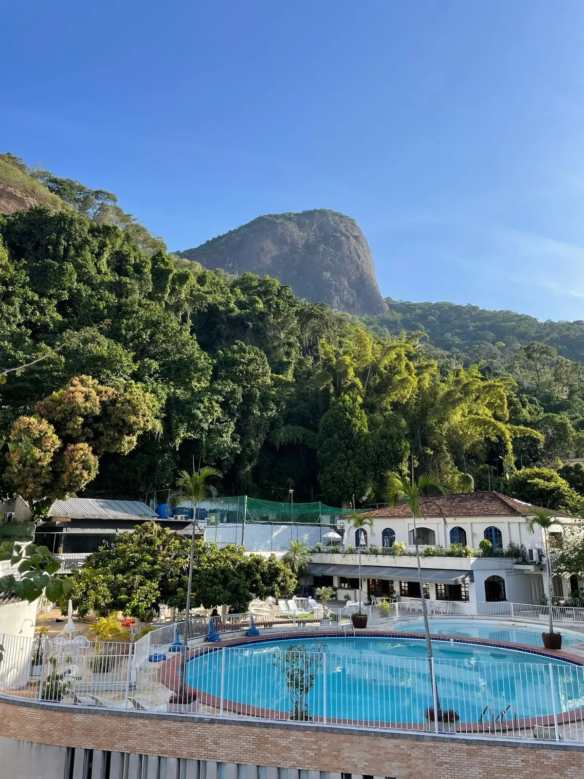 Cobertura de 225 m² na Rua Igarapava, Leblon