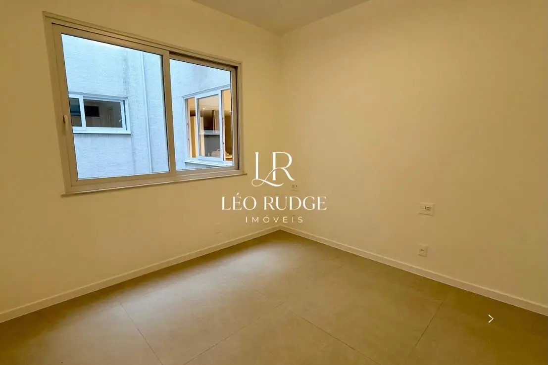Apartamento quadra da praia em Ipanema, 180 m² e 3 suítes — quarto
