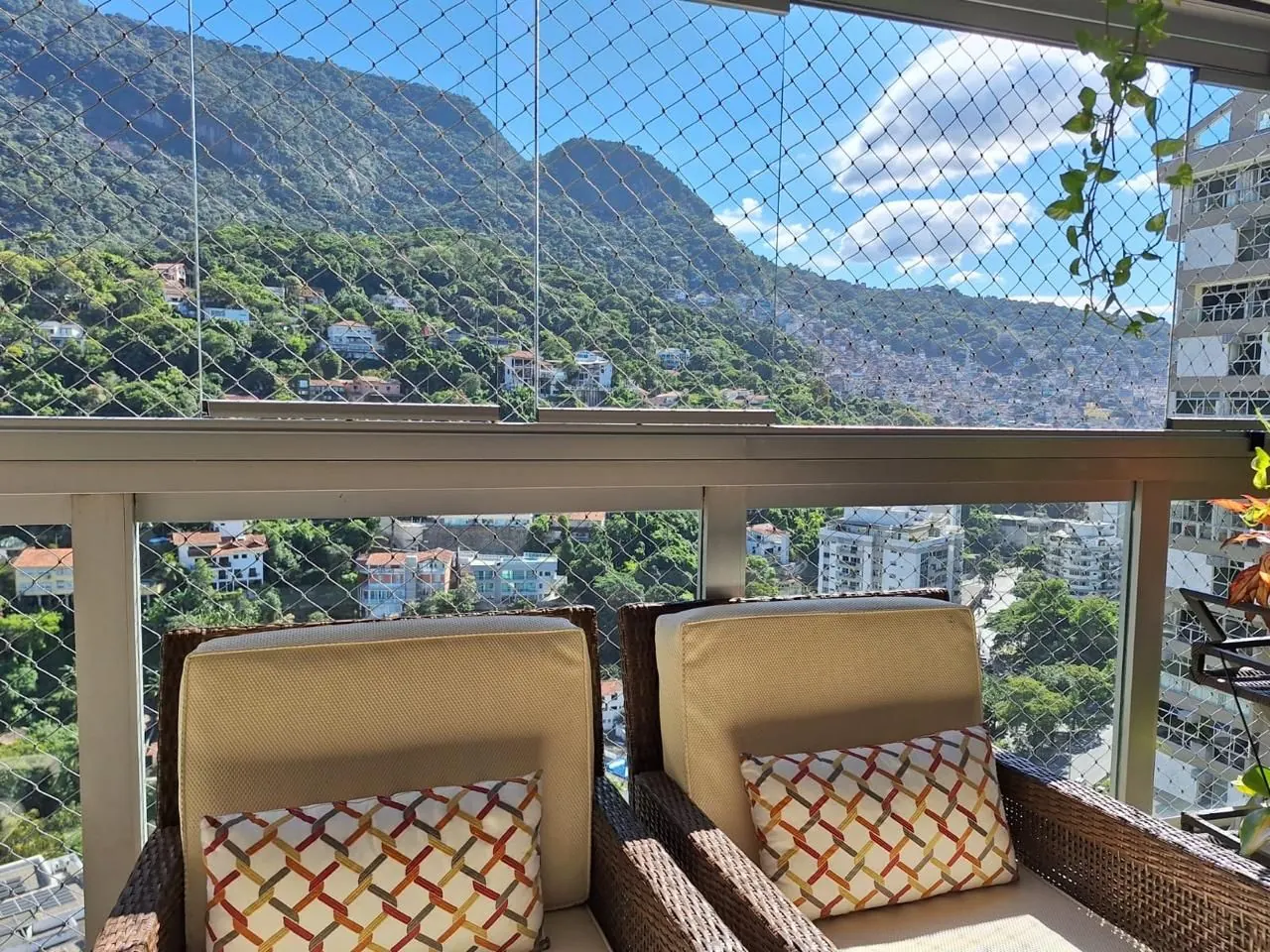 Vista da varanda ao entardecer